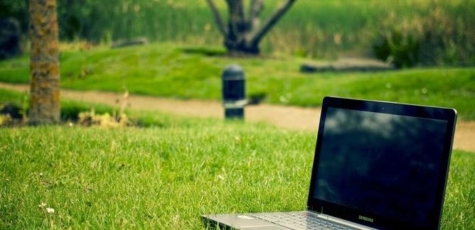 notebook-405755_1920 (2)